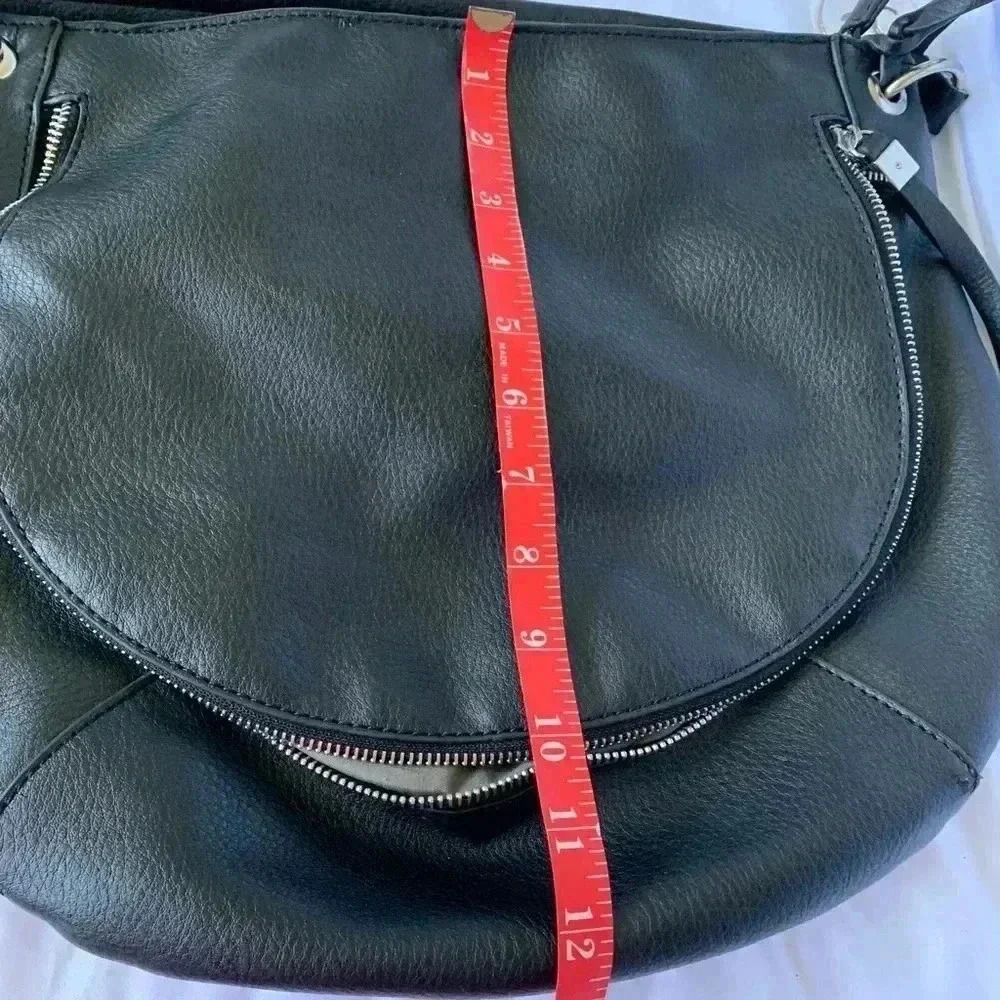 Simon Chang Satchel Bag, black, one large inner pocket, one large outer pocket - Picture 12 of 15